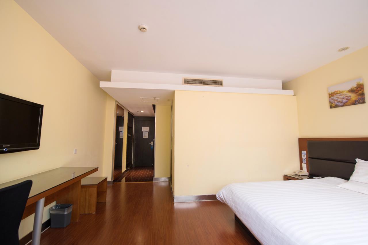 Hanting Express Shanghai Lujiazui Minsheng Road Экстерьер фото