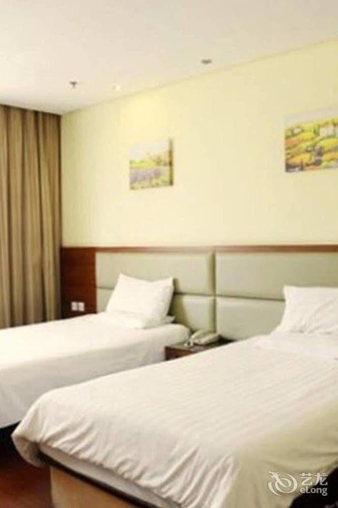 Hanting Express Shanghai Lujiazui Minsheng Road Экстерьер фото