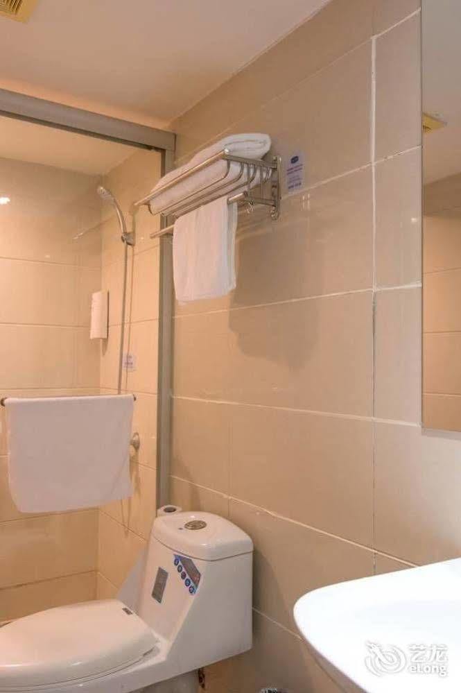 Hanting Express Shanghai Lujiazui Minsheng Road Экстерьер фото